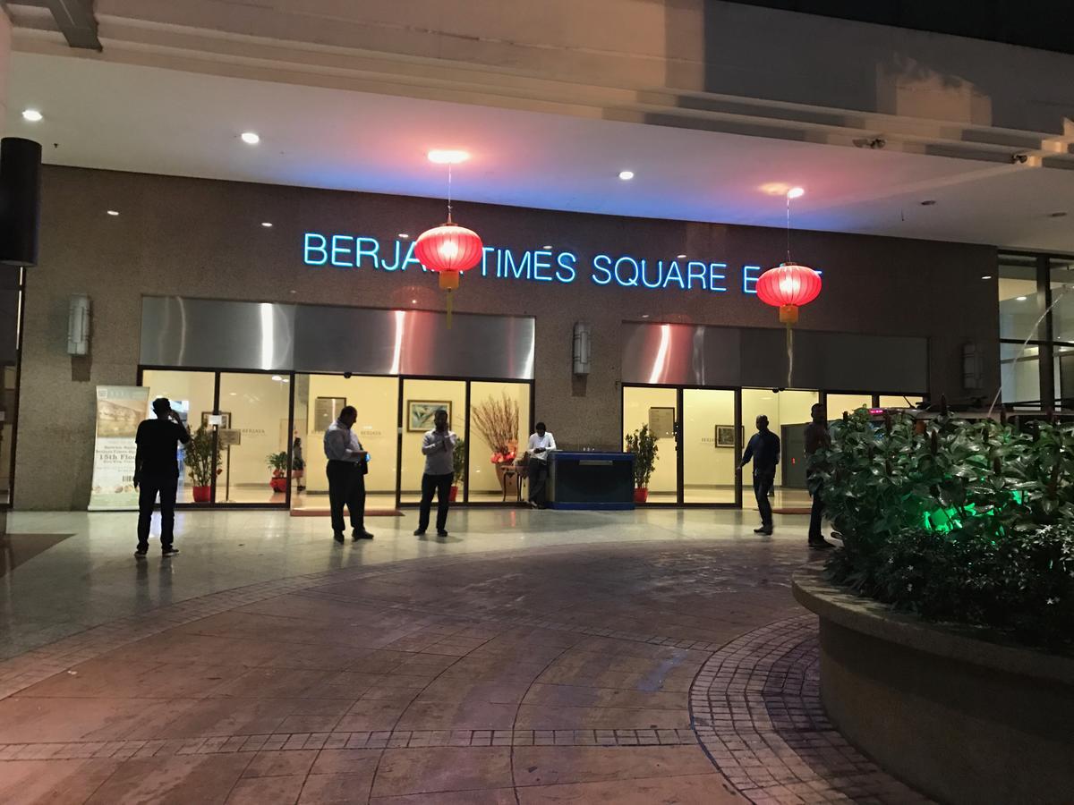 Apartamento Times Square Kuala Lumpur By Luna Exterior foto